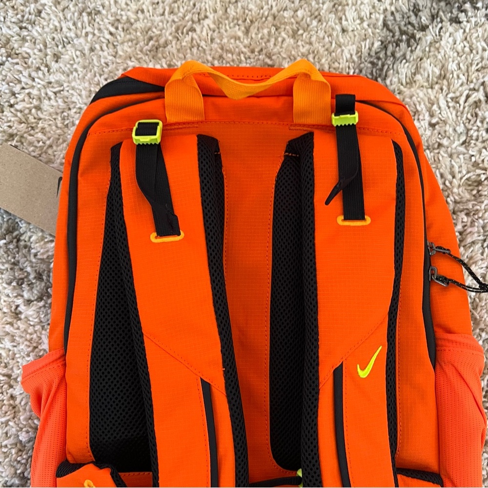✔️NWT✔️ NIKE Hike Safety Orange Backpack - Picture 6 of 13